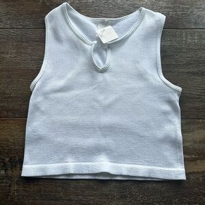Apricot Lane White Sleeveless Ribbed Crop Tank Top